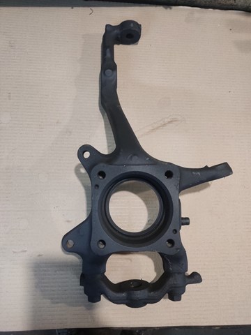 Цапфа поворотного кулака 4321160170 TOYOTA