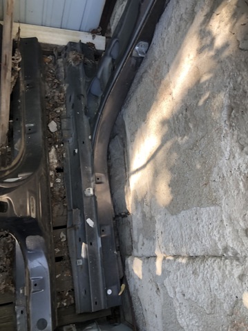 Стійка бічна 6131206030 TOYOTA