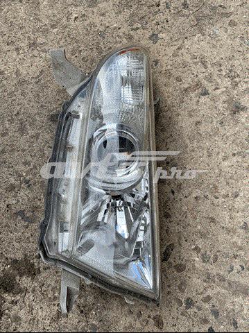 Фара передня права 8113048A30 TOYOTA
