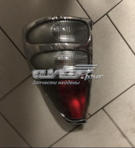 Задній правий стоп 8155160701 TOYOTA