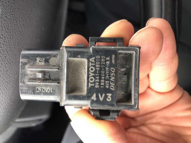 Датчик сигналізації парковки (парктронік), задній 8934148010 TOYOTA