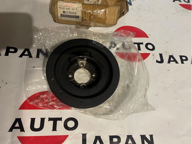 Шків колінчастого вала MD376058 MITSUBISHI