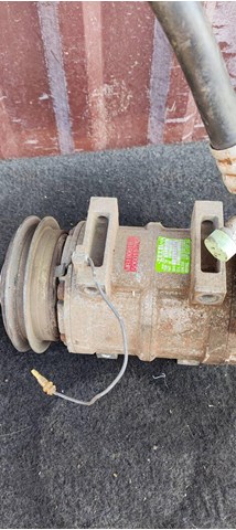Компресор кондиціонера MR250810 MITSUBISHI