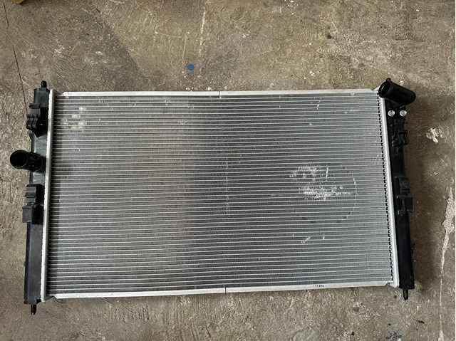 Підвіска радіатора 1350A762 MITSUBISHI
