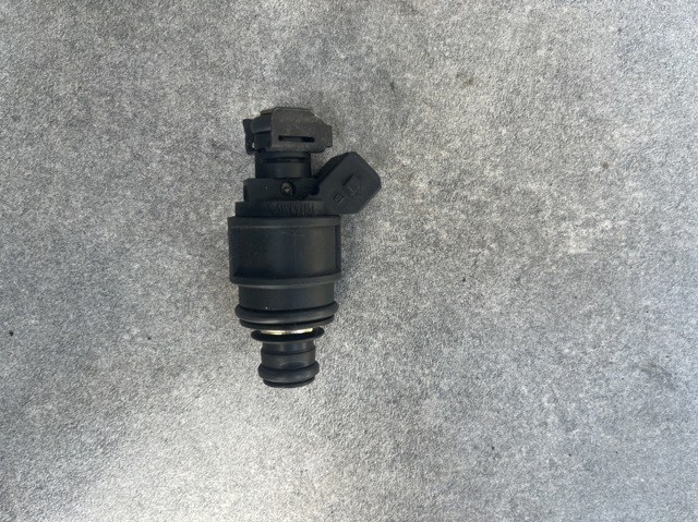 Форсунки електромагнітні 0261500009 BOSCH