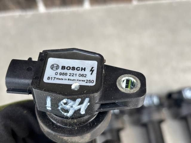 Котушка запалювання 0986221062 BOSCH