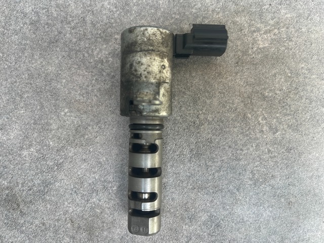 Клапан регулювання тиску масла 1028A022 MITSUBISHI