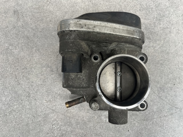Заслінка повітряна 13547509043 BMW