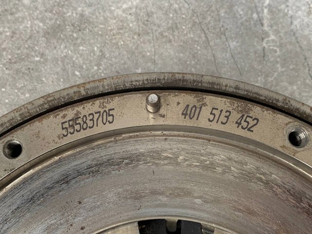 Маховик із зубчастим ободом в зборі 55583705 GM