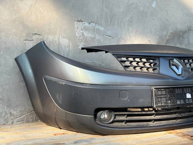 Бампер передній в зборі Рено Сценік 2