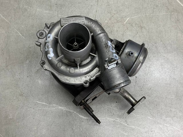 Турбокомпресор 8200398585 RENAULT