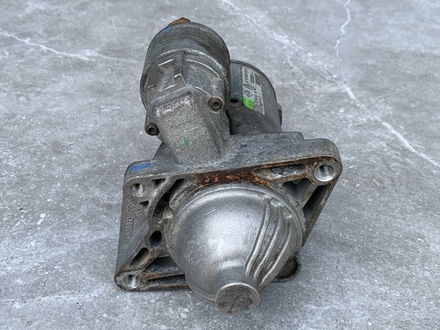 Стартер автомобільний 8200568535 RENAULT