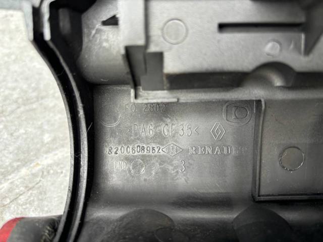Кришка клапанів 8200608952 NISSAN