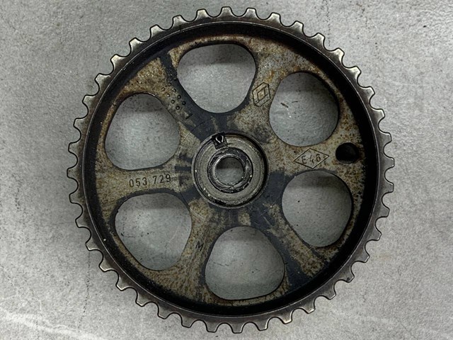 Шестерня приводу распредвала двигуна 9657477580 PEUGEOT