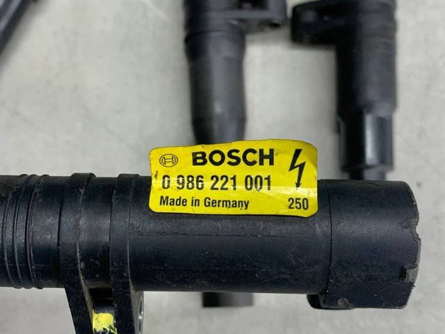 Котушка запалювання 986221001 BOSCH