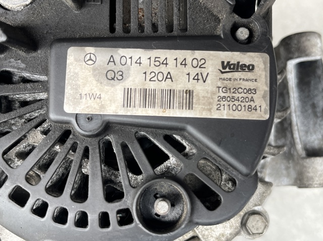 Генератор автомобільний A0141541402 MERCEDES