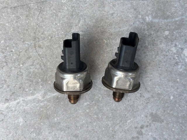 Манометри V754043980 PEUGEOT