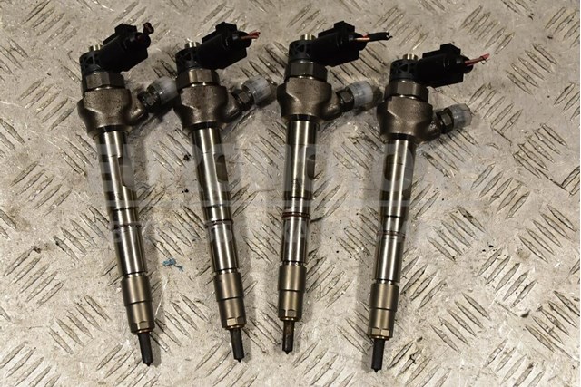 Форсунка паливна 0445110469 BOSCH