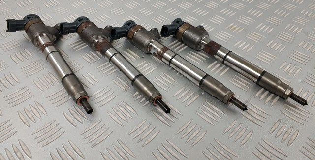 Форсунки електромагнітні 0445110587 BOSCH