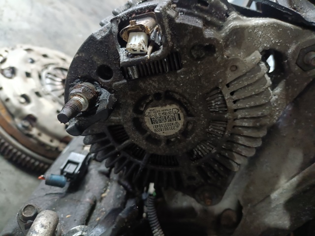 Генератор 231001822R RENAULT