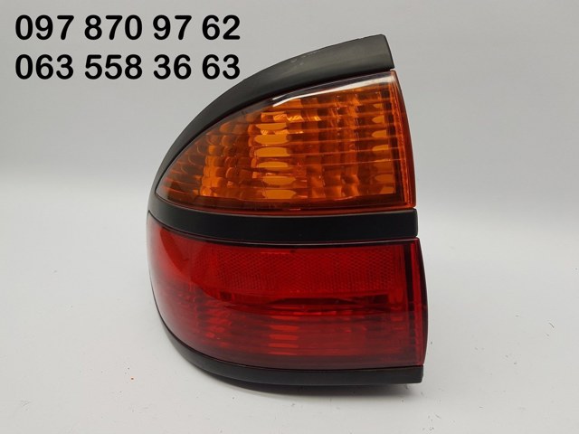 Ліхтар задній лівий 7700420122 RENAULT