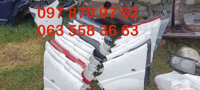 Ліве переднє крило 7782524451 RENAULT