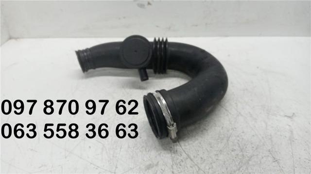 Патрубок повітряний, вхід в турбіну (наддув) 8200280084 RENAULT