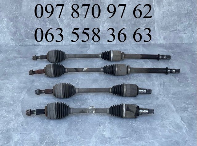 Привід лівий 8200661555 RENAULT