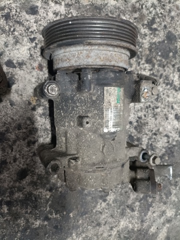 Насос кондиціонера 8200716562 RENAULT