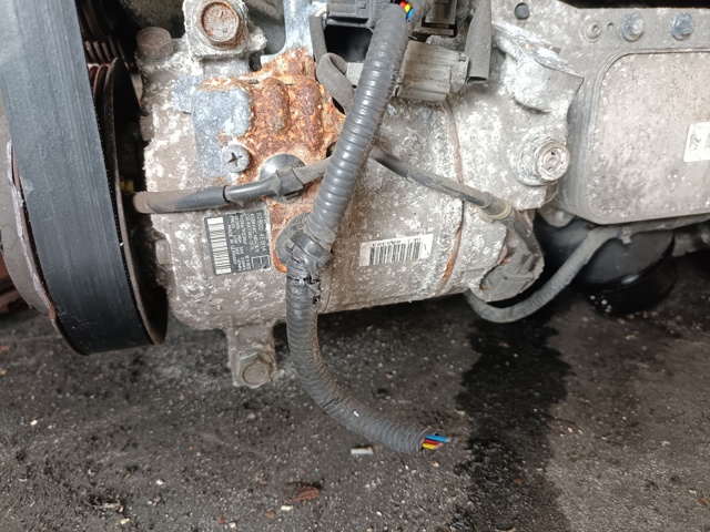 Насос кондиціонера 926004EB1A RENAULT