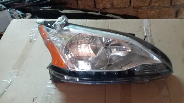 Основна фара - вставка 260103SG2A NISSAN