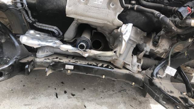 Підрамник передній 31116872729 BMW
