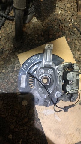Цапфа поворотного кулака 400155AA0A NISSAN