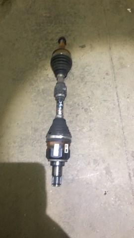 Привід лівий 4342047030 TOYOTA