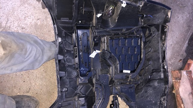 Кронштейн кріплення протитуманной фари, правої 51118069228 BMW