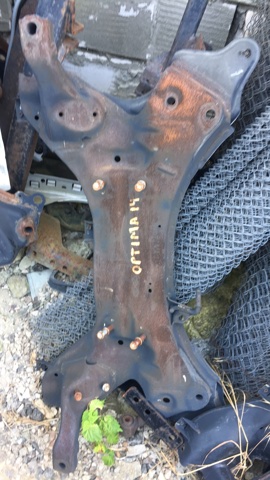Передня балка 624002T200DS HYUNDAI
