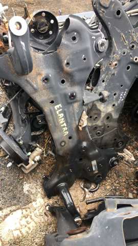 Підрамник двигуна 62405F3050 HYUNDAI