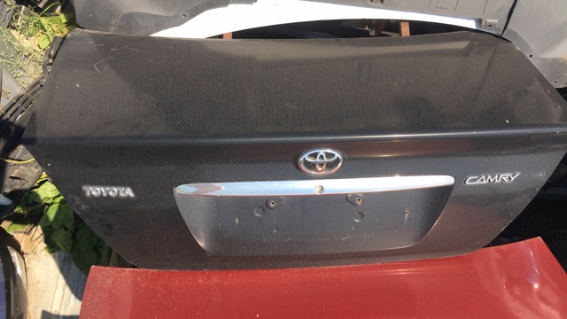 Кришка багажника кузова 6440133280 TOYOTA