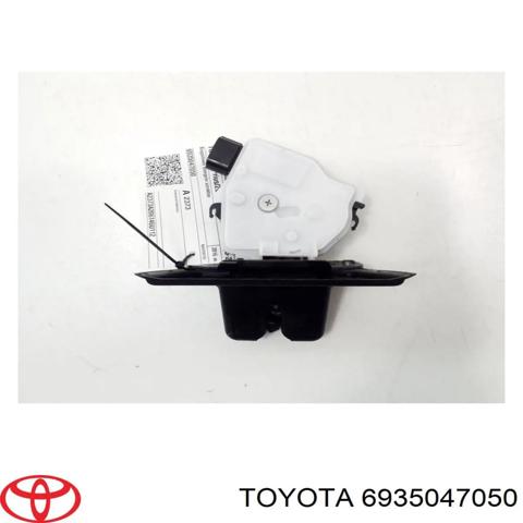 Замок 3/5-х дверей, задній 6935047050 TOYOTA