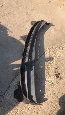 Водостік лобового скла, жабо 861503Y500 HYUNDAI