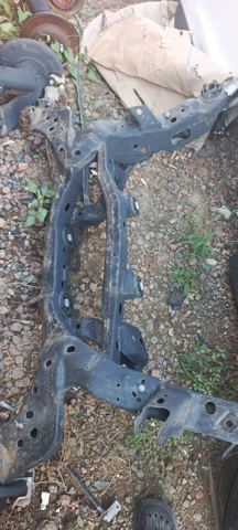 Балка задньої підвіски поперечна DB5Z5R003E FORD