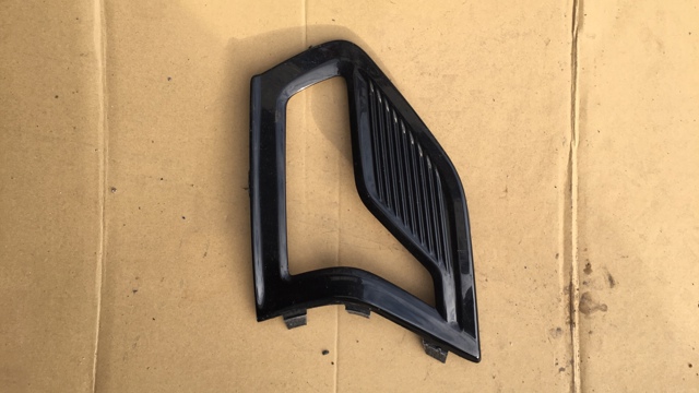 Решітка протитуманних фар ліва KS7319953C FORD