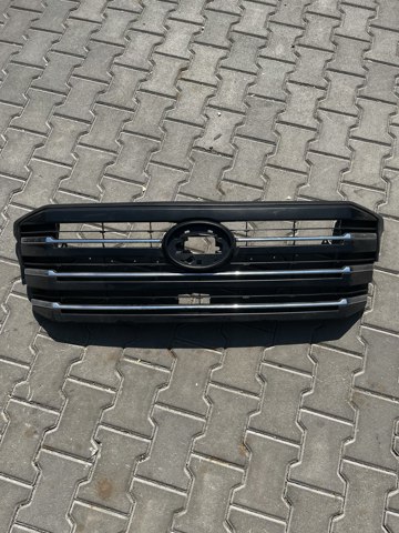 Захисна решітка радіатора 5310160G70 TOYOTA