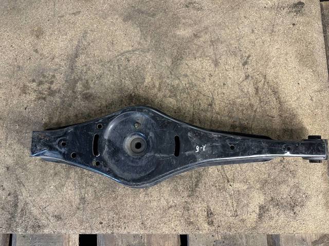 Балансир задній нижній 1K0505371 VAG