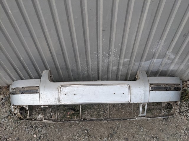 Бампер передній в зборі 3B0807217K VAG