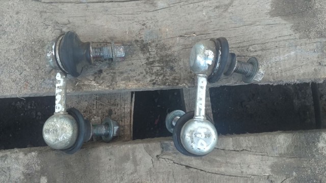 Яйця стабілізатора переднього 4056A015 MITSUBISHI