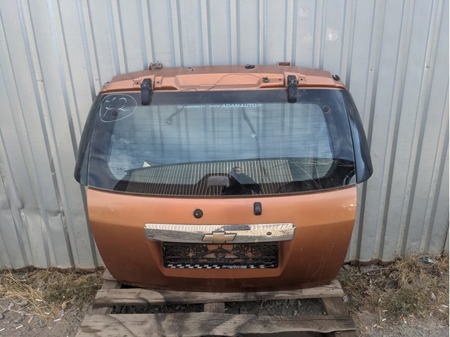 Двері багажника 95240538 GM