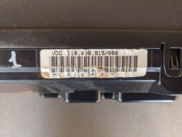 Панель приладів A2105400311 MERCEDES