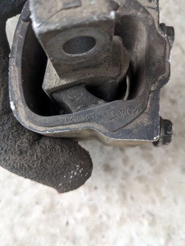 Опора кпп A2202400218 MERCEDES