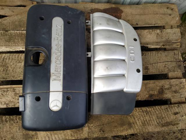 Кришка двигуна декоративна A6120100667 MERCEDES